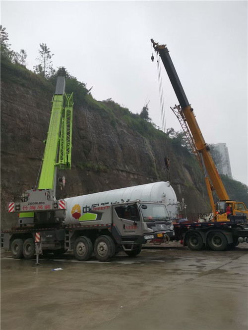 宜君县“不怕风雨冻”—— 吊车的 “恶劣环境适应” 技术